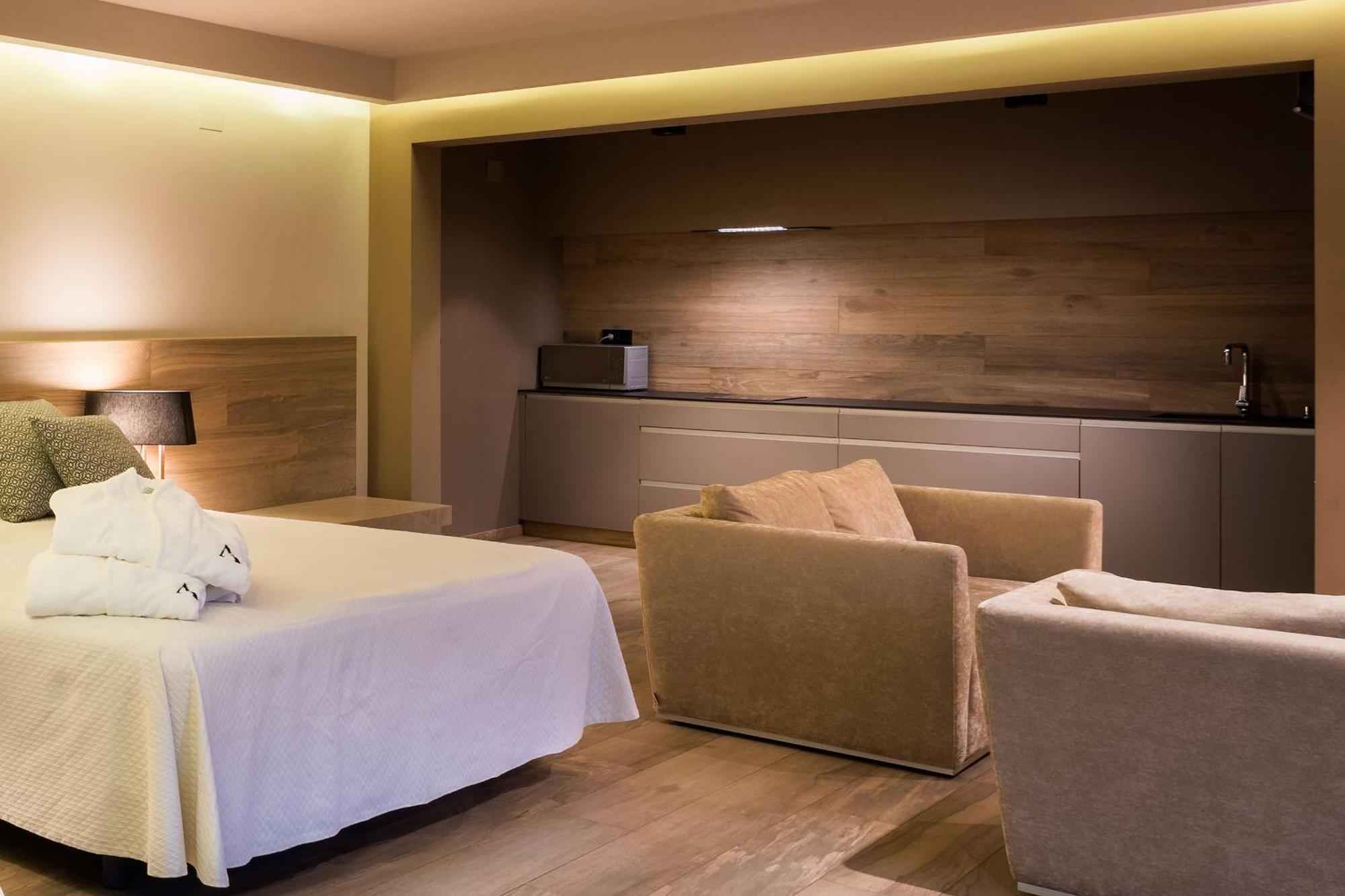 Suites Finca Los Olivos Alcala del Jucar Rum bild
