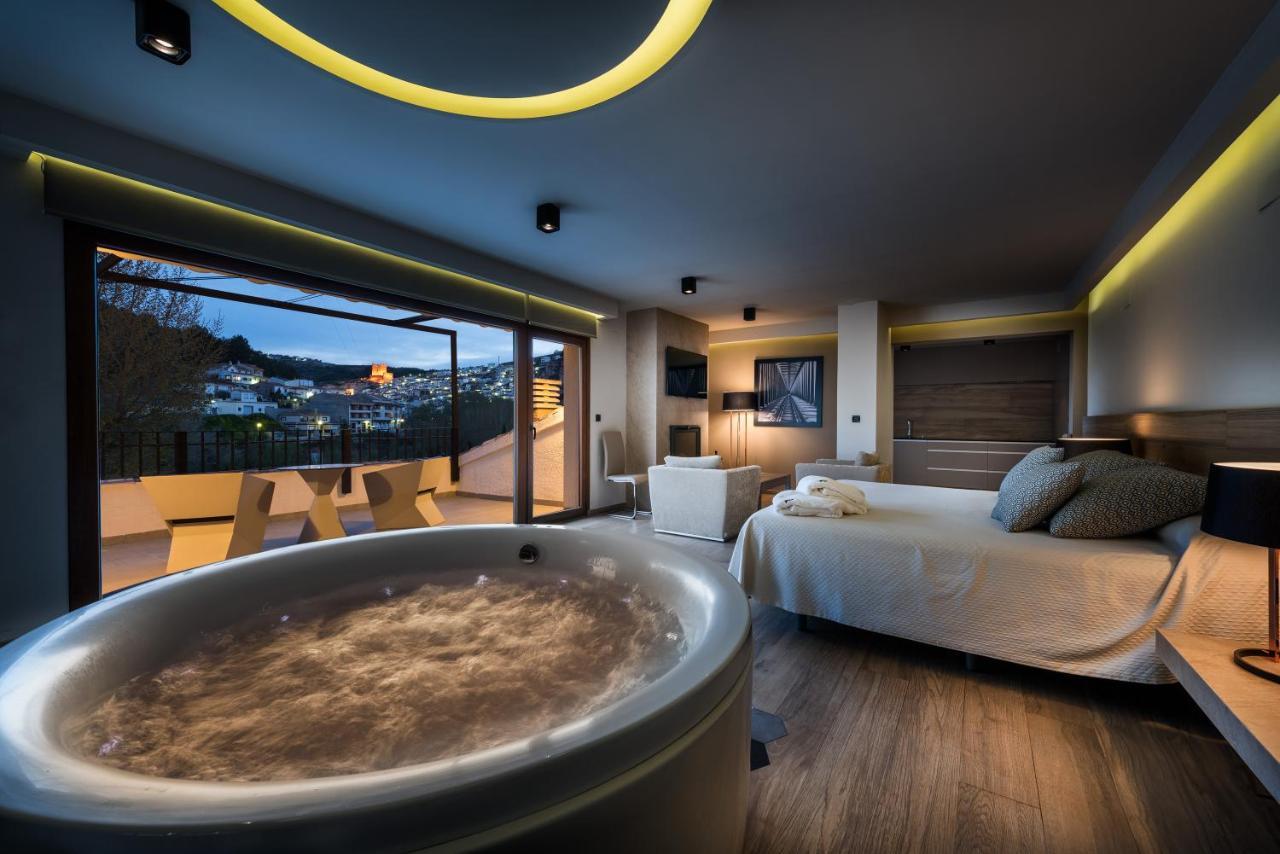 Suites Finca Los Olivos Alcala del Jucar Exteriör bild